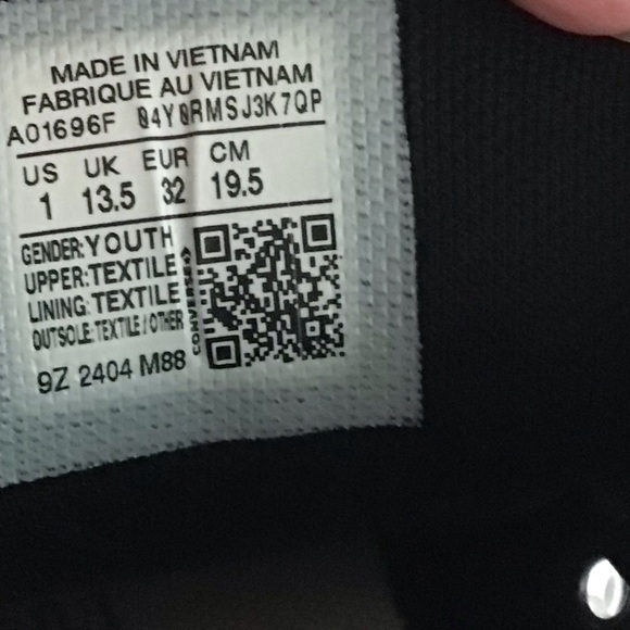 Converse All Star Shoes - Picture 8 of 10